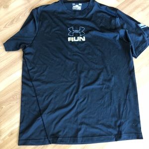 Under Armour, Running Shirt, Size Large